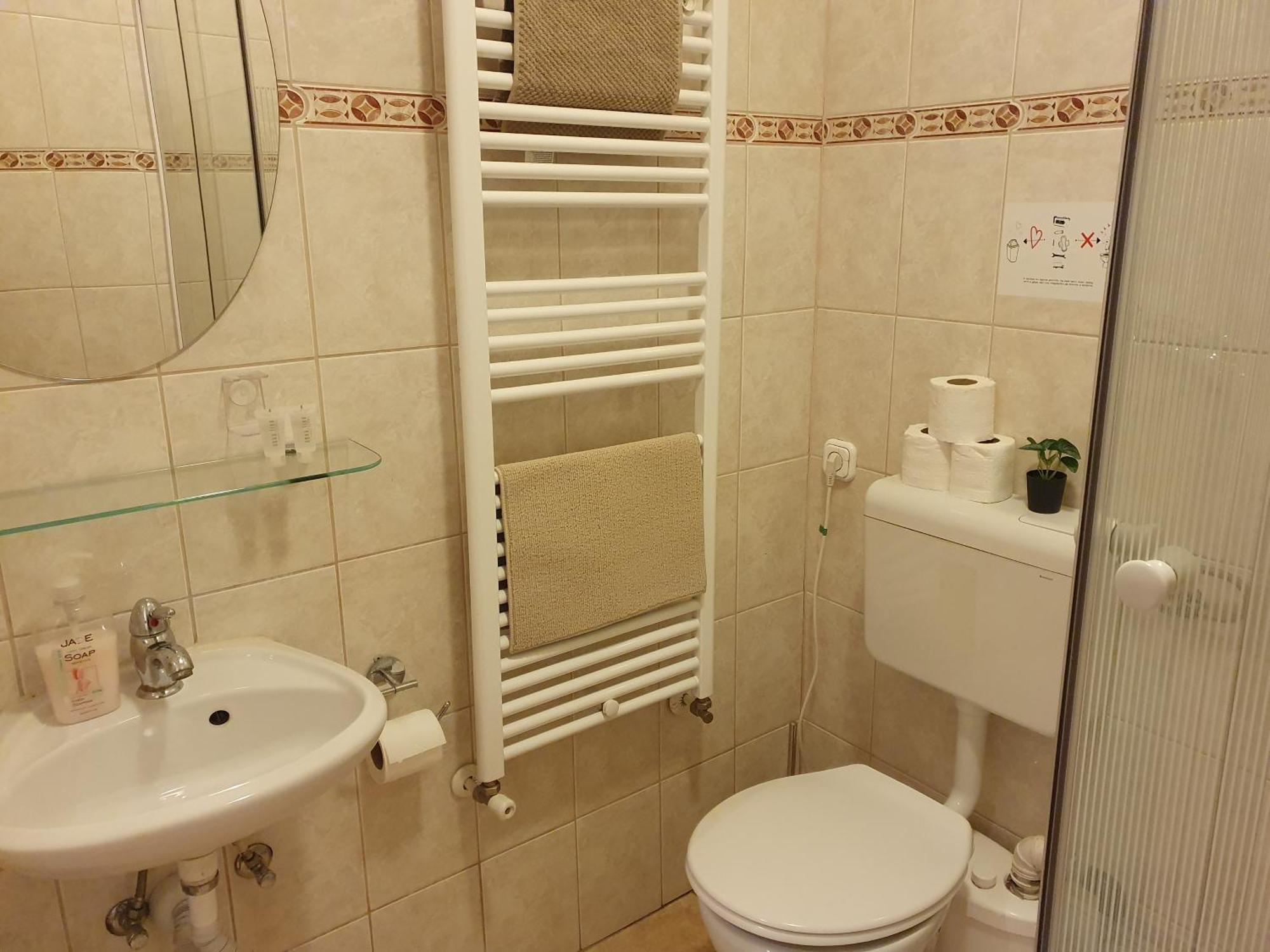 Elegancia * Budapešť